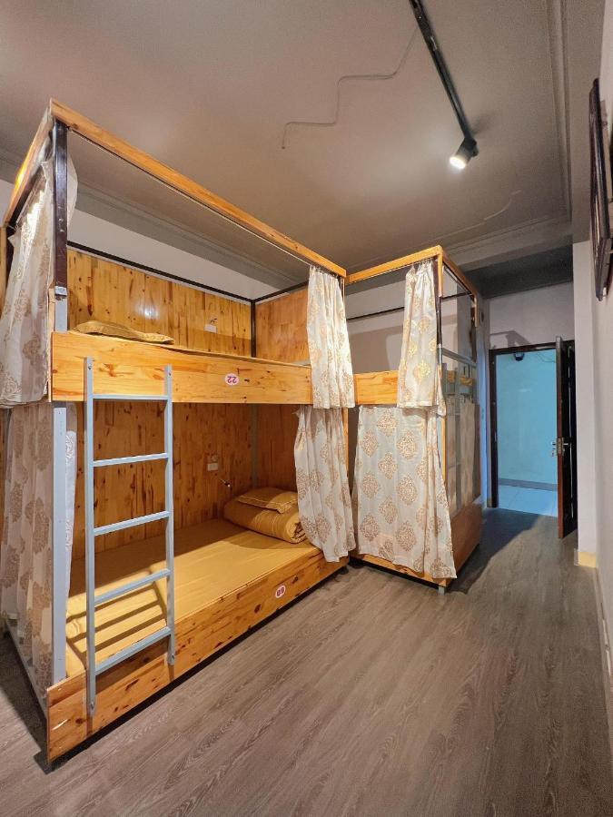 Ninh Binh Central Backpackers Hostel Bagian luar foto